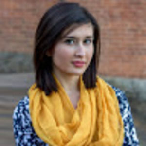 Meet your Posher, Holly